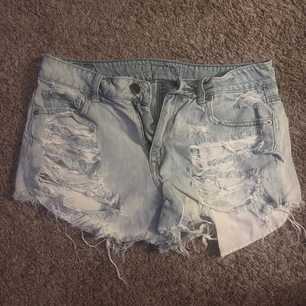 American Eagle Hi-Rise Festival Distressed Denim Shorts Light Wash Blue Size 10